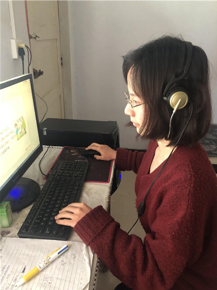 pp电子网站：利用抗疫教科书 讲好线上思政课(图2)